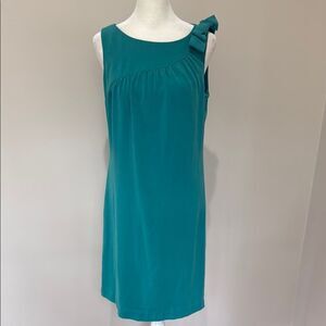 Trina Turk Elegant Teal Sleeveless Dress With Decorative Bow Size 2